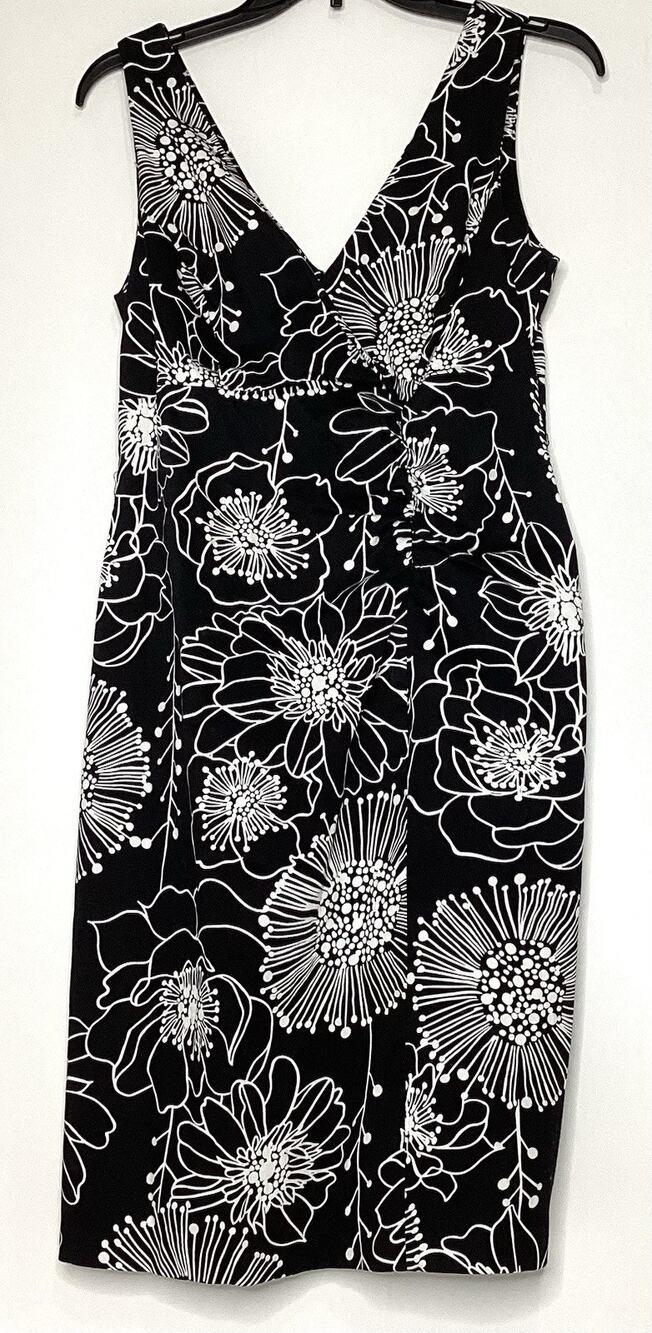 AGB Women’s Size 10 Black White Sleeveless V-Neck Floral Print Cotton Blend